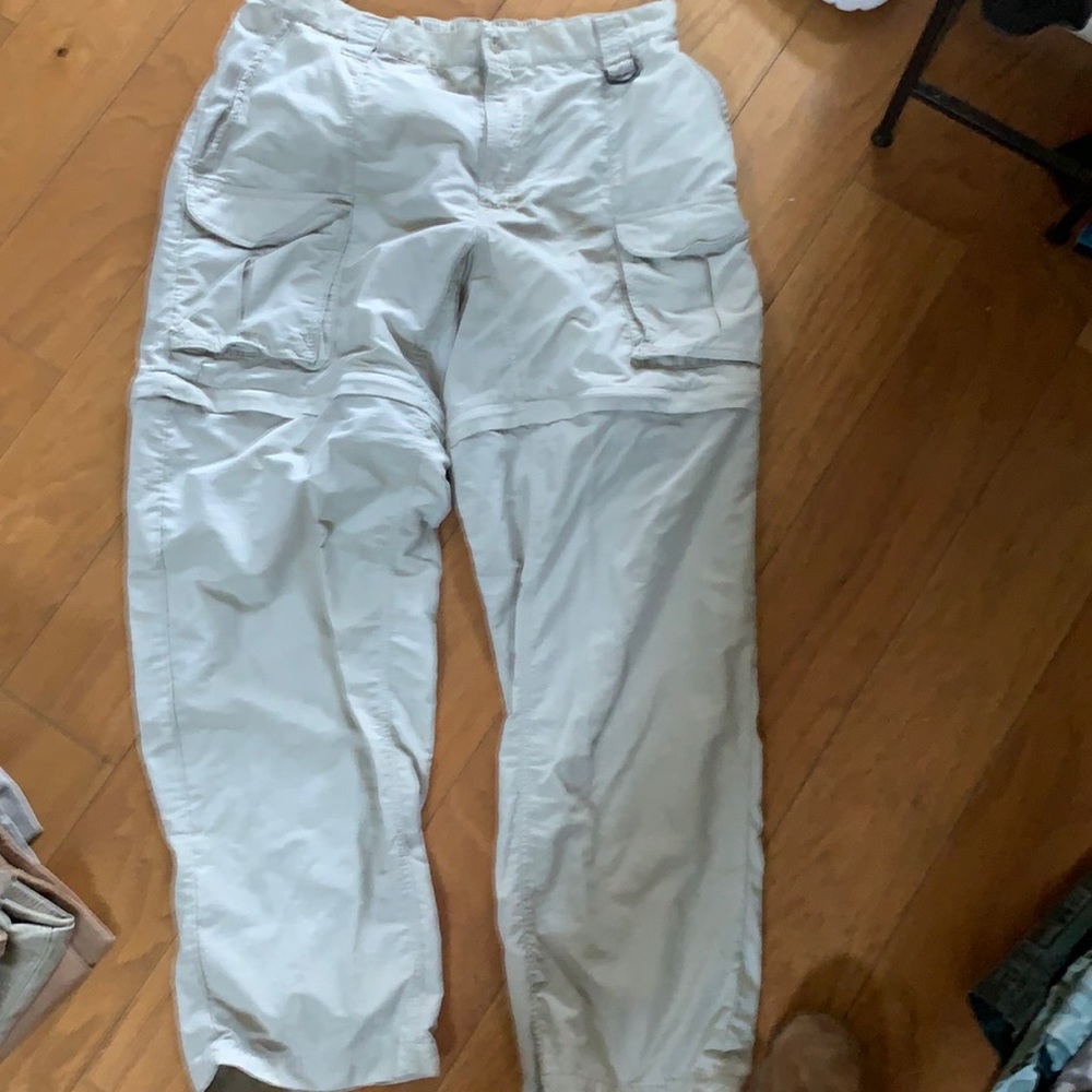 Columbia size large zip off pants